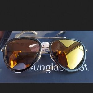 Authentic Gucci GG0062S 001 57mm Urban Collection